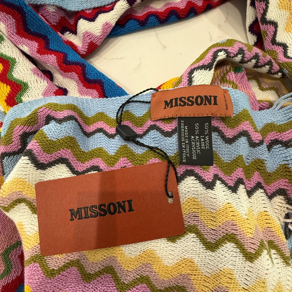 NWT Missoni Colorful Knit Fabric Scarf/ Wrap - Picture 6 of 7